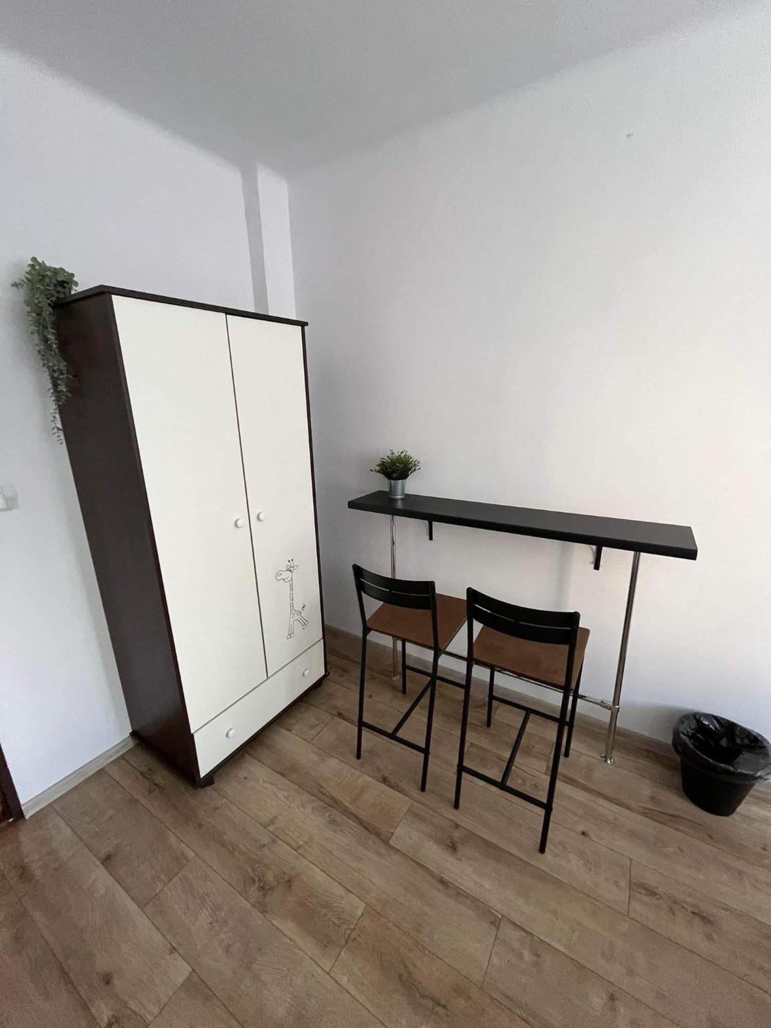 Well Apartment In Old Town Krasków Εξωτερικό φωτογραφία